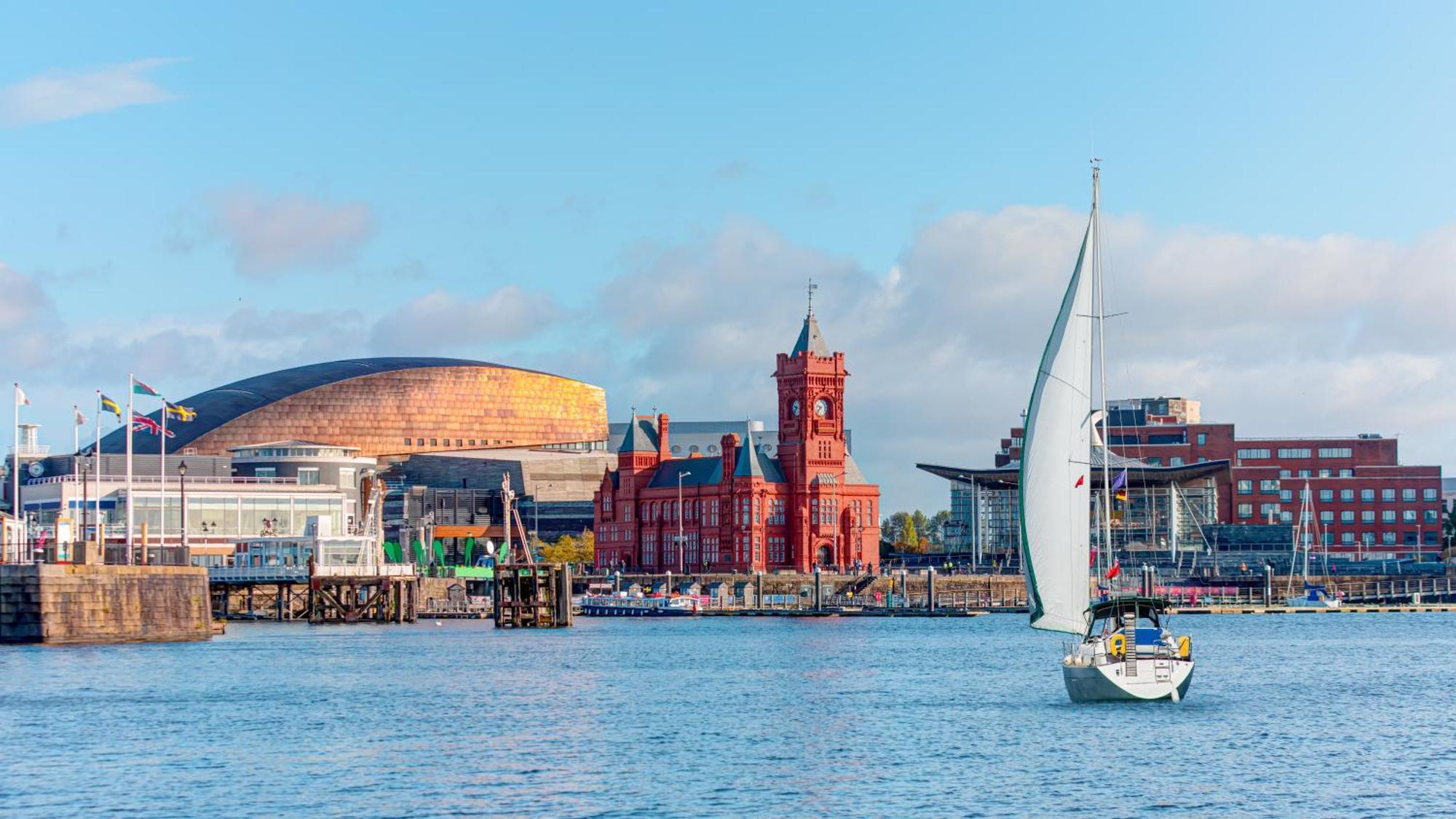 Luxury Apartments In Cardiff City Centre Экстерьер фото