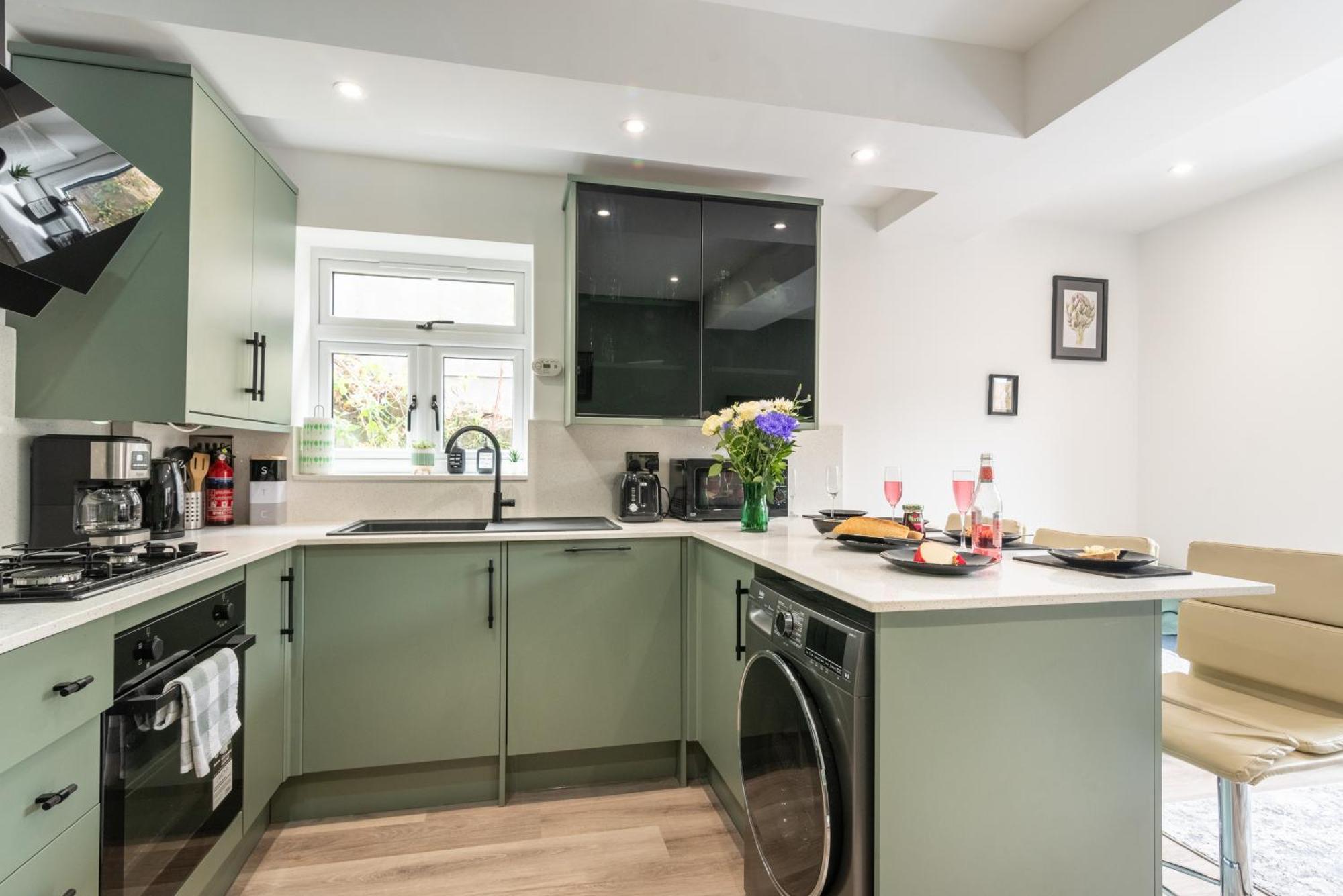 Luxury Apartments In Cardiff City Centre Экстерьер фото