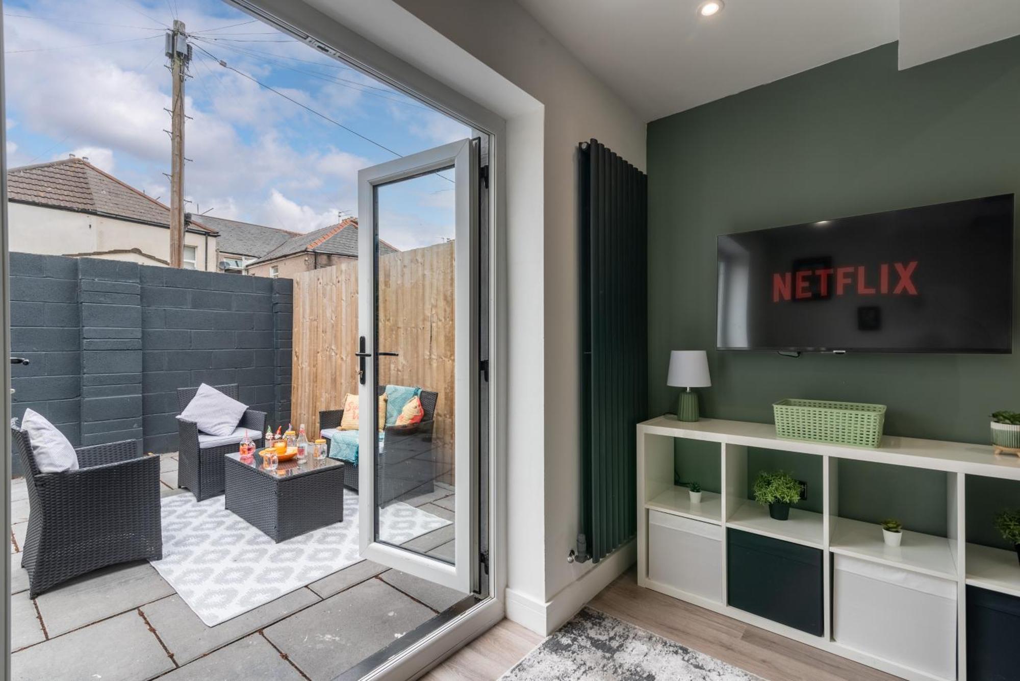 Luxury Apartments In Cardiff City Centre Экстерьер фото