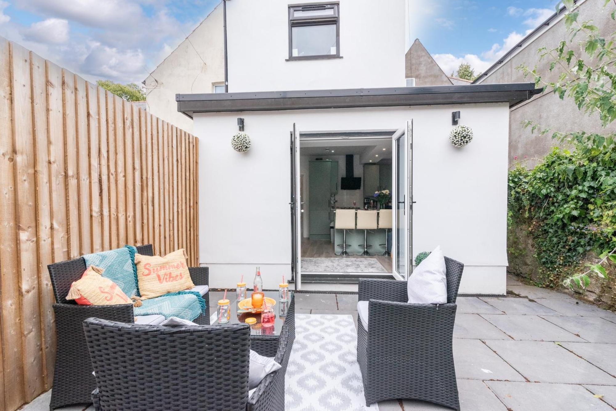 Luxury Apartments In Cardiff City Centre Экстерьер фото