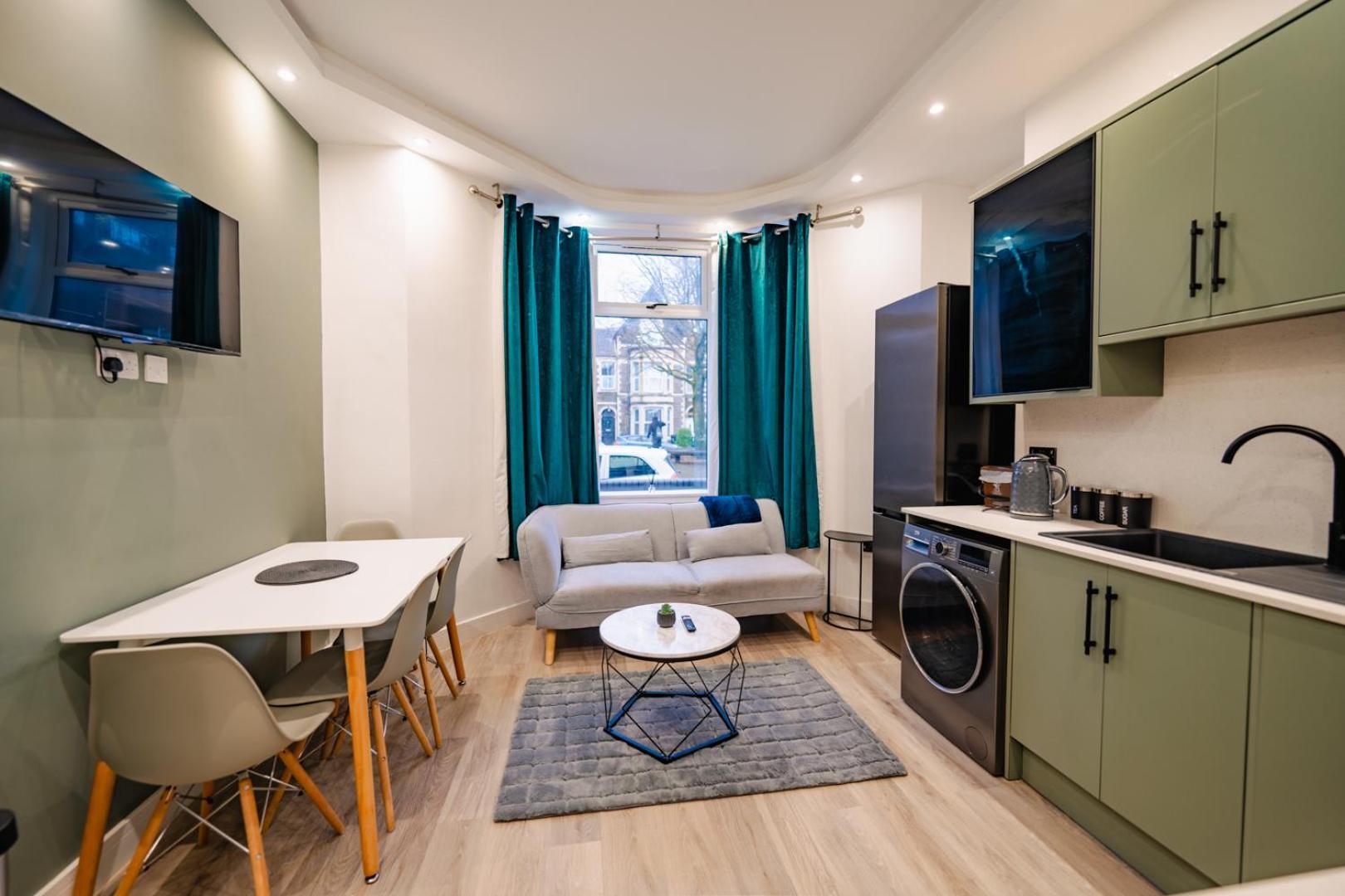 Luxury Apartments In Cardiff City Centre Экстерьер фото