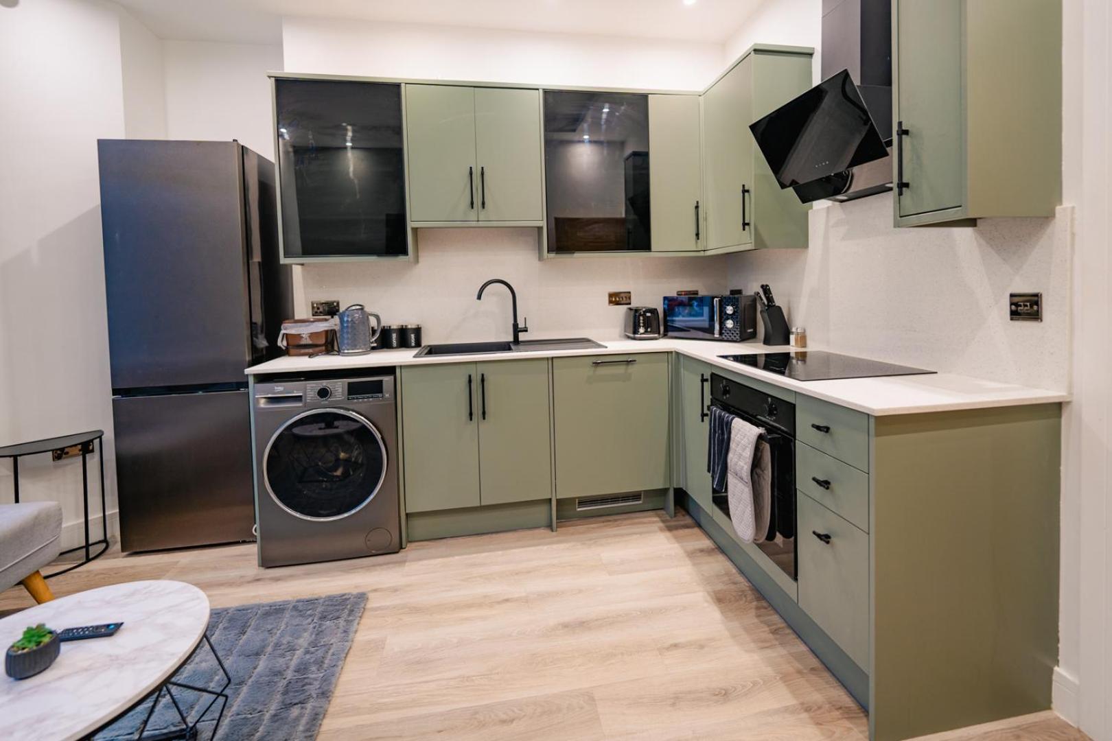 Luxury Apartments In Cardiff City Centre Экстерьер фото