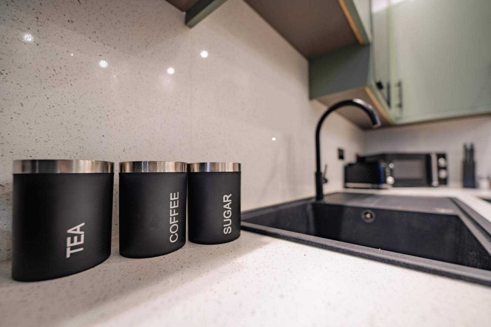Luxury Apartments In Cardiff City Centre Экстерьер фото