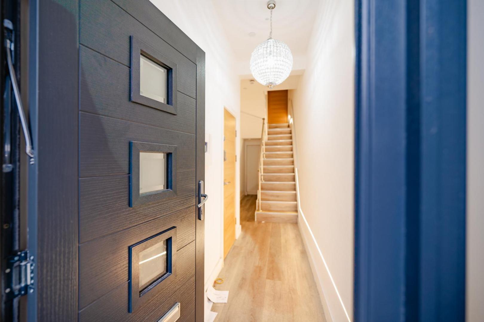 Luxury Apartments In Cardiff City Centre Экстерьер фото